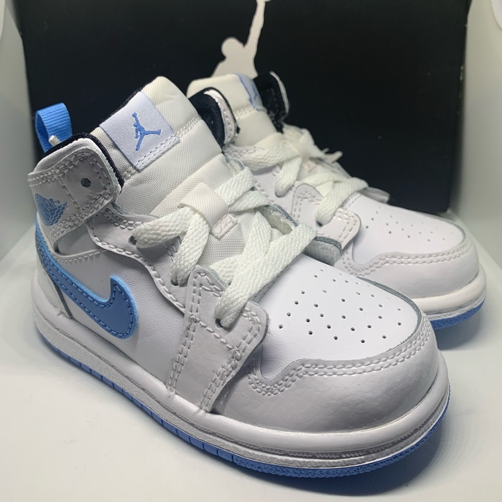 *SOLD* Jordan 1 Mid BT (White/Carolina Blue)